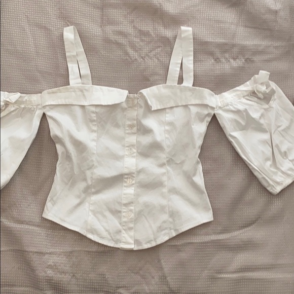 white blouse - Picture 2 of 2